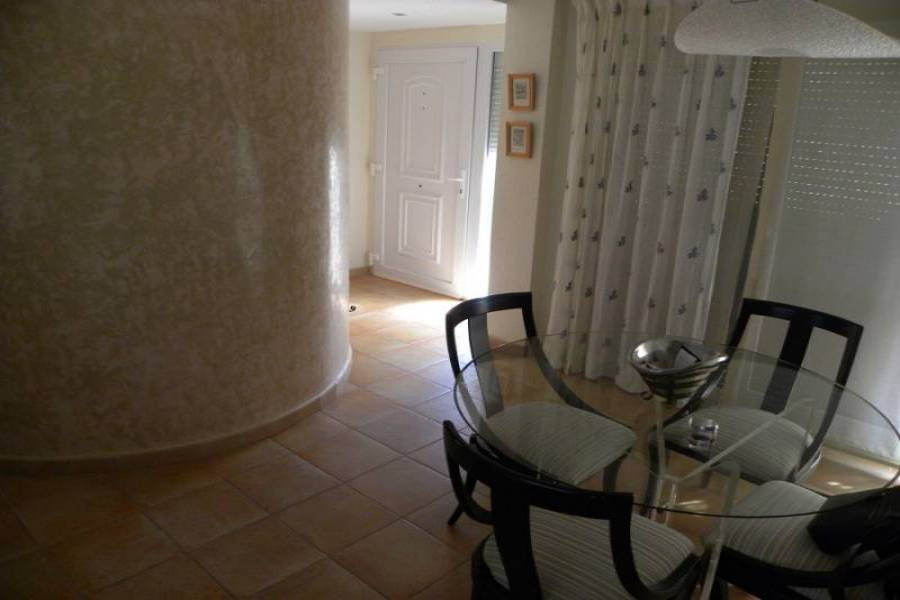 La Nucia,Alicante,España,4 Bedrooms Bedrooms,2 BathroomsBathrooms,Bungalow,25694