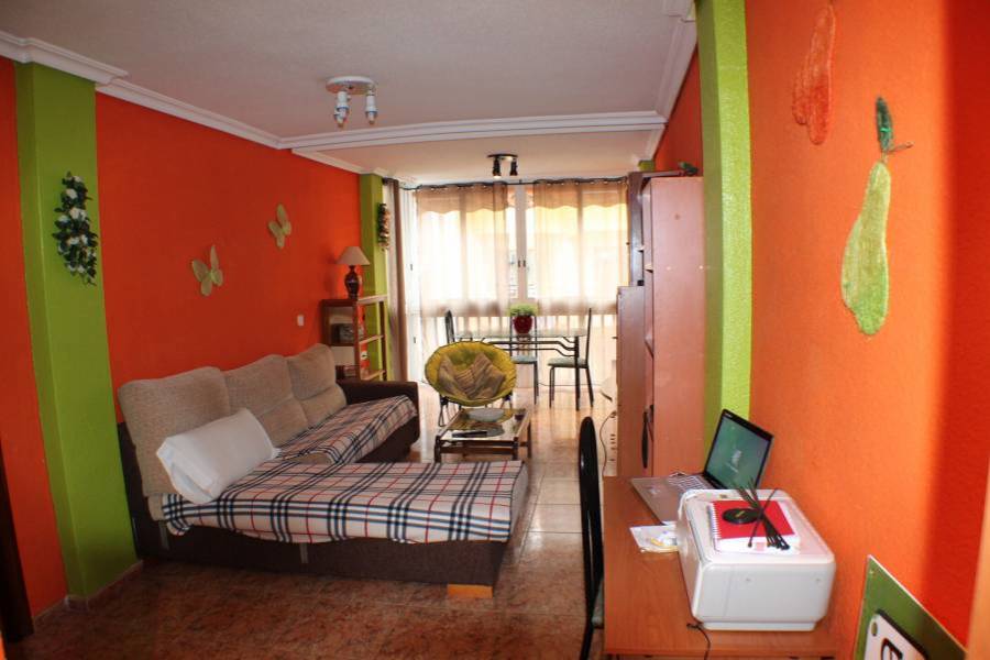 Benidorm,Alicante,España,3 Bedrooms Bedrooms,1 BañoBathrooms,Apartamentos,25731