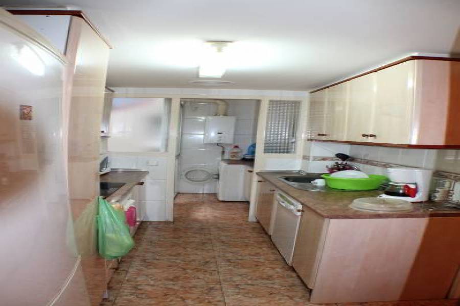 Benidorm,Alicante,España,3 Bedrooms Bedrooms,1 BañoBathrooms,Apartamentos,25731