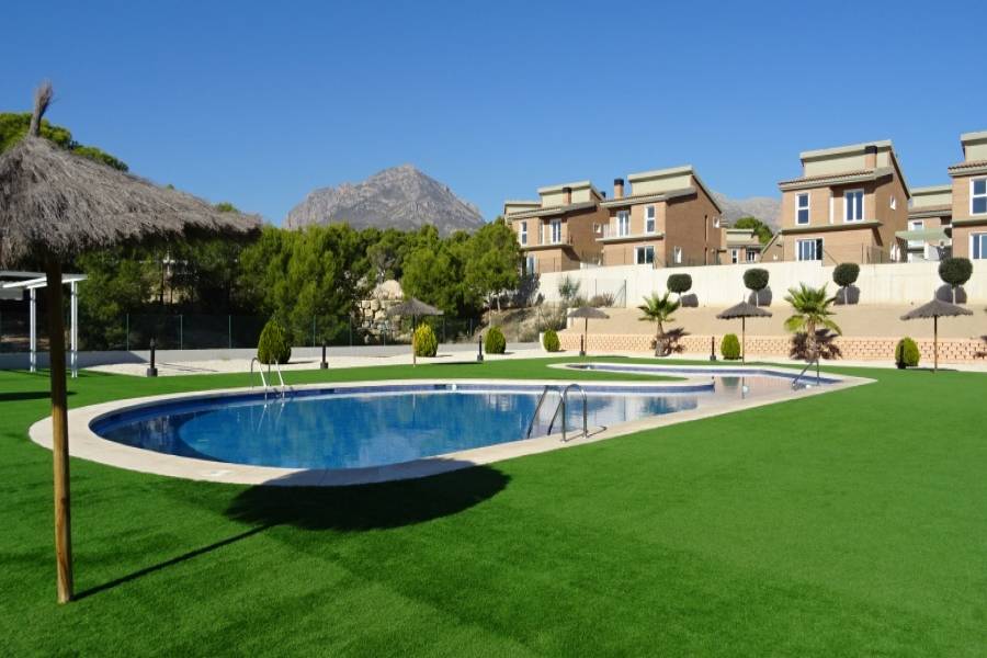 La Nucia,Alicante,España,3 Bedrooms Bedrooms,2 BathroomsBathrooms,Bungalow,25761