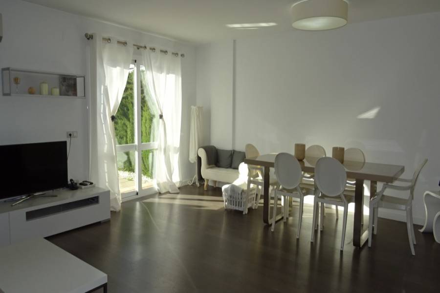 La Nucia,Alicante,España,3 Bedrooms Bedrooms,2 BathroomsBathrooms,Bungalow,25761