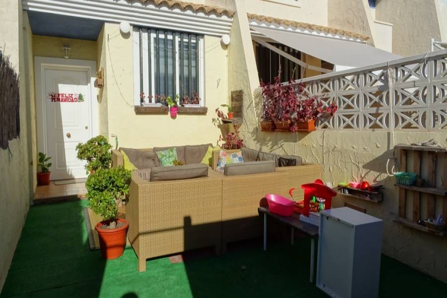 Finestrat,Alicante,España,2 Bedrooms Bedrooms,1 BañoBathrooms,Bungalow,25770