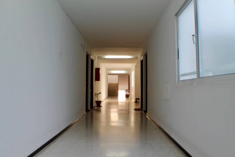 Benidorm,Alicante,España,3 Bedrooms Bedrooms,1 BañoBathrooms,Apartamentos,25780
