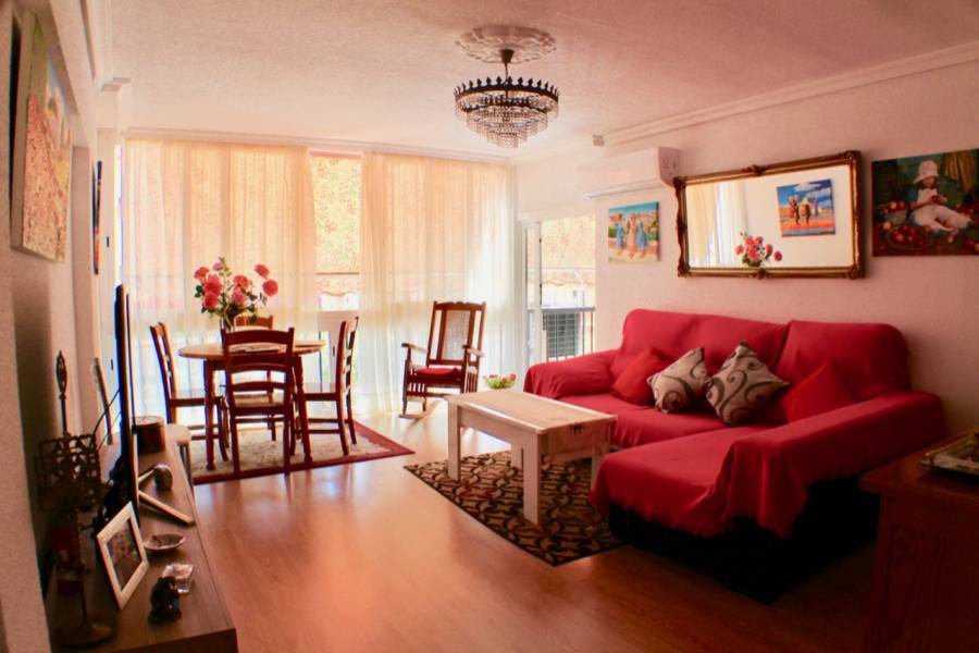 Benidorm,Alicante,España,3 Bedrooms Bedrooms,2 BathroomsBathrooms,Apartamentos,25795