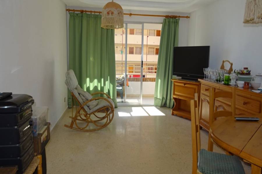 Benidorm,Alicante,España,3 Bedrooms Bedrooms,2 BathroomsBathrooms,Apartamentos,25818