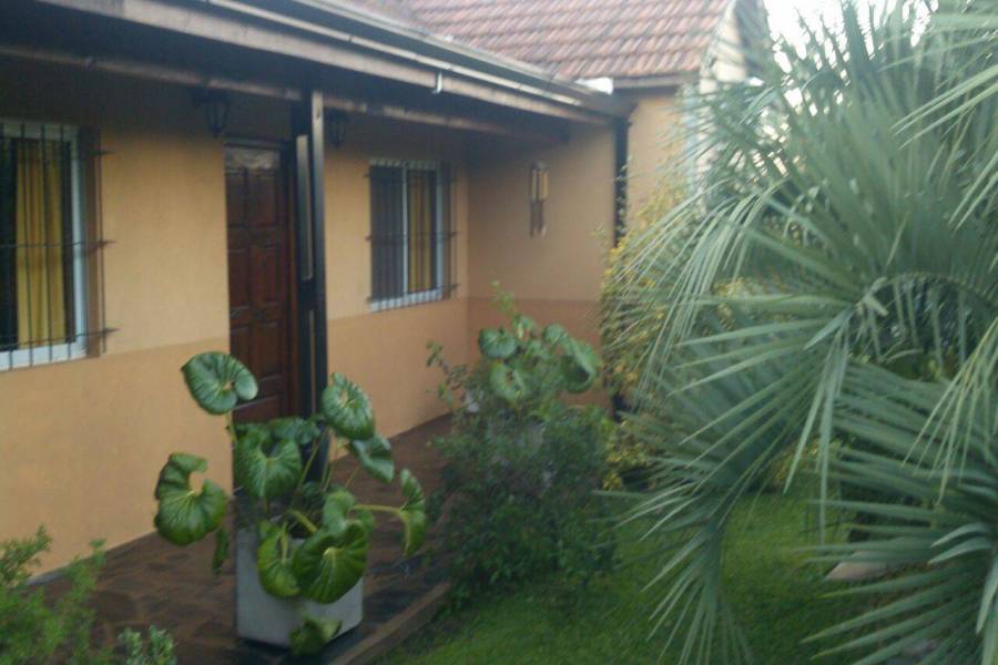 Centro Agricola El Pato,Buenos Aires,2 Habitaciones Habitaciones,2 BañosBaños,Casas,km 43.000,1231