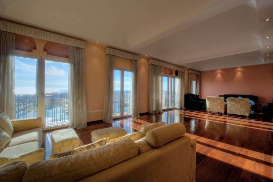Alicante,Alicante,España,3 Bedrooms Bedrooms,2 BathroomsBathrooms,Apartamentos,25900