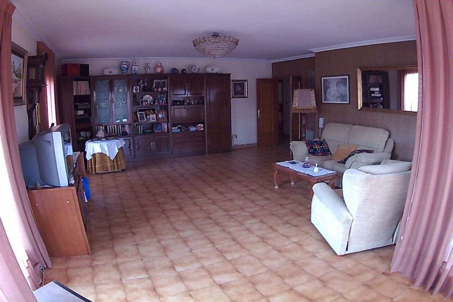 Elche,Alicante,España,4 Bedrooms Bedrooms,2 BathroomsBathrooms,Apartamentos,26575