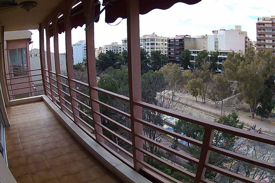 Elche,Alicante,España,4 Bedrooms Bedrooms,2 BathroomsBathrooms,Apartamentos,26575
