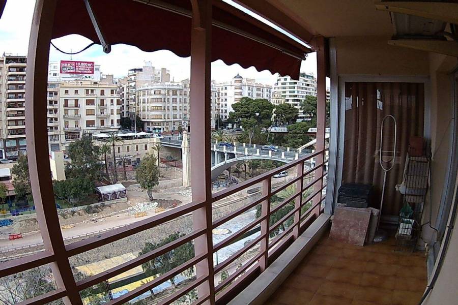 Elche,Alicante,España,4 Bedrooms Bedrooms,2 BathroomsBathrooms,Apartamentos,26575