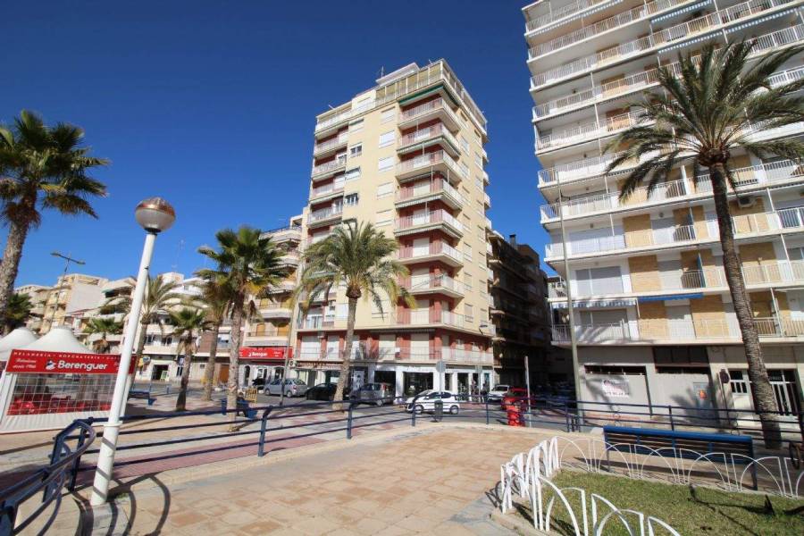 Santa Pola,Alicante,España,4 Bedrooms Bedrooms,2 BathroomsBathrooms,Apartamentos,26577