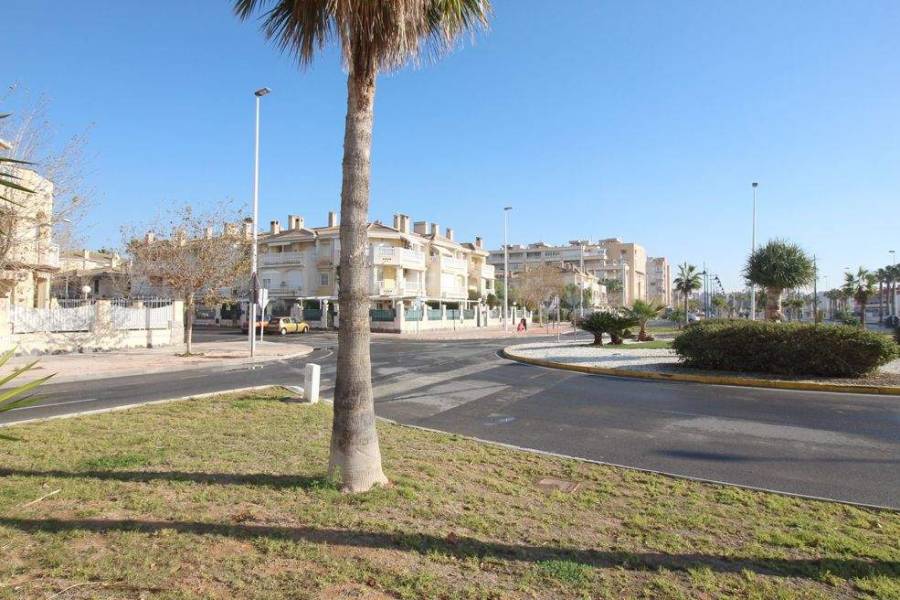 Santa Pola,Alicante,España,2 Bedrooms Bedrooms,1 BañoBathrooms,Apartamentos,26626