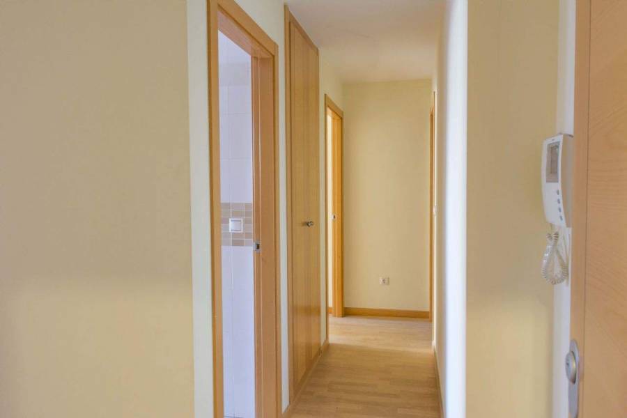 Alicante,Alicante,España,3 Bedrooms Bedrooms,2 BathroomsBathrooms,Apartamentos,26701