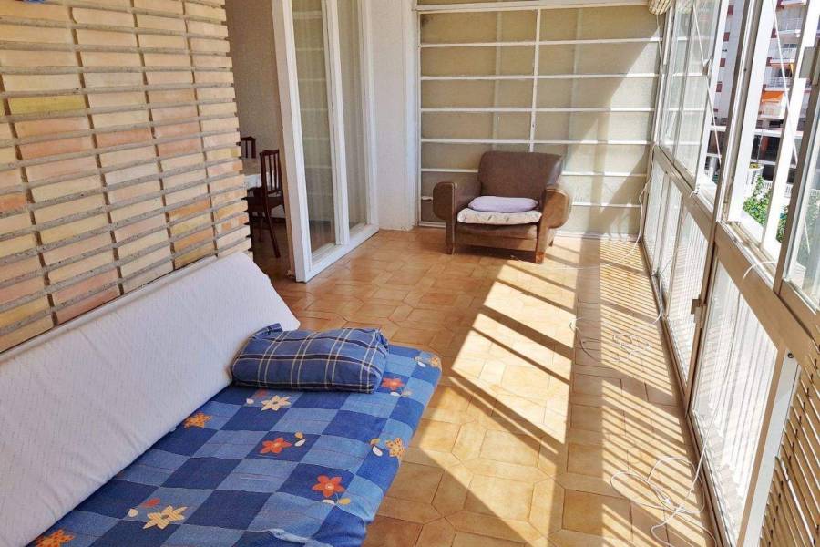 Alicante,Alicante,España,2 Bedrooms Bedrooms,1 BañoBathrooms,Apartamentos,26725