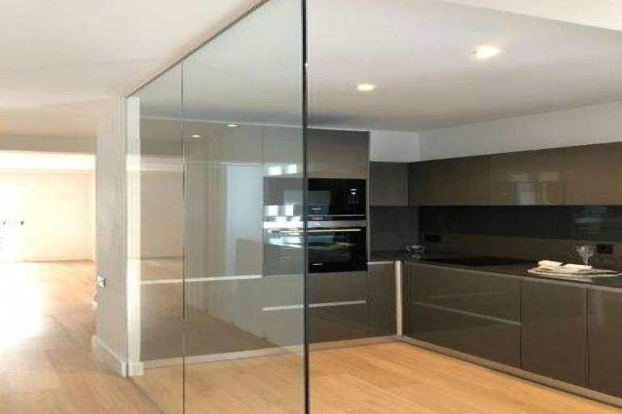 Alicante,Alicante,España,3 Bedrooms Bedrooms,2 BathroomsBathrooms,Apartamentos,26730