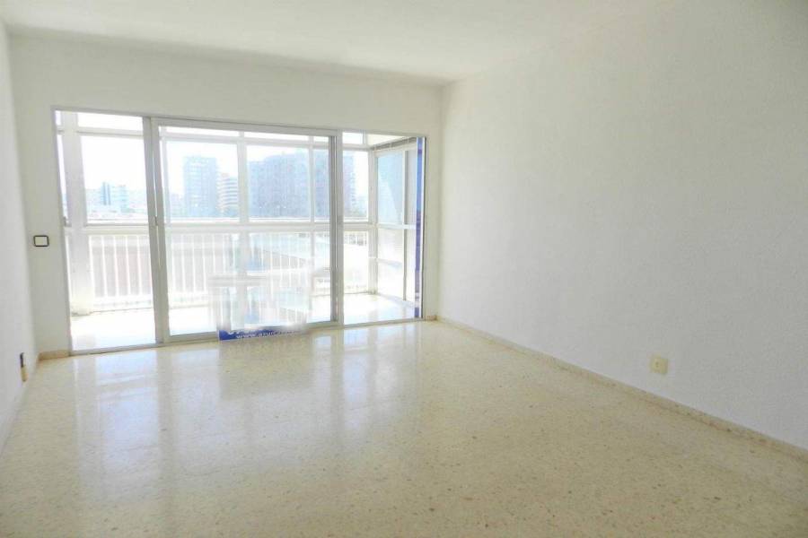 Alicante,Alicante,España,2 Bedrooms Bedrooms,1 BañoBathrooms,Apartamentos,26740