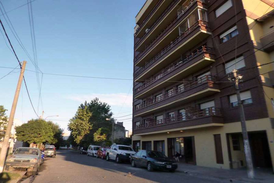 San Clemente del Tuyu,Buenos Aires,1 Dormitorio Habitaciones,1 BañoBaños,Departamentos,Edificio French,24,1240