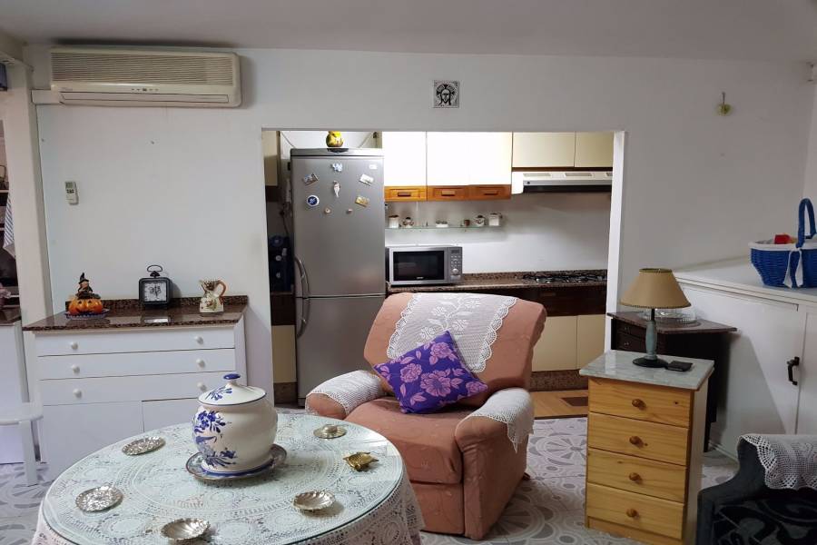 Alicante,Alicante,España,3 Bedrooms Bedrooms,1 BañoBathrooms,Adosada,26887