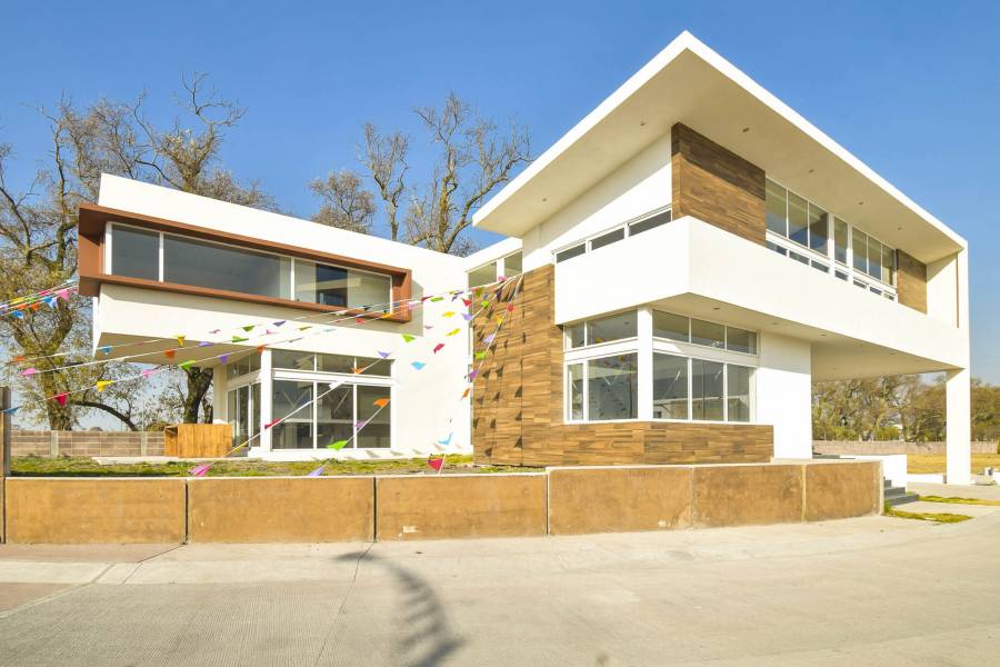 Metepec,Estado de Mexico,Mexico,4 Bedrooms Bedrooms,4 BathroomsBathrooms,Casas,Fraccionamiento Ex-Hacienda ,Ave. Estado de México,3,3474