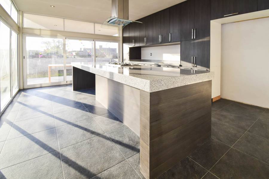 Metepec,Estado de Mexico,Mexico,4 Bedrooms Bedrooms,4 BathroomsBathrooms,Casas,Fraccionamiento Ex-Hacienda ,Ave. Estado de México,3,3474