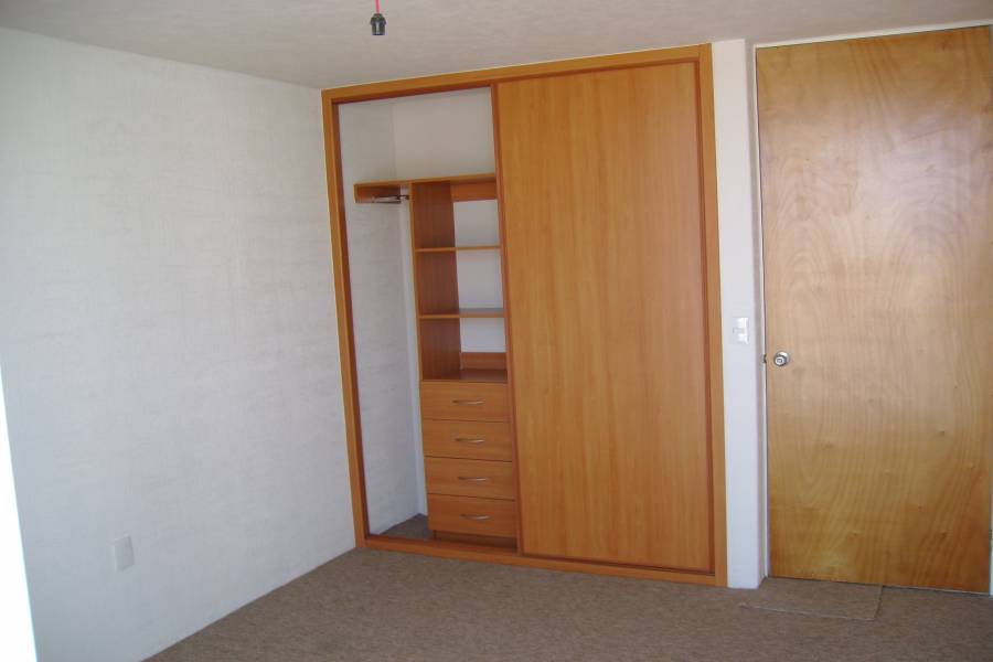 IMPERDIBLE! VER INFO...,3 Bedrooms Bedrooms,1 BañoBathrooms,Apartamentos,Castilla,3555