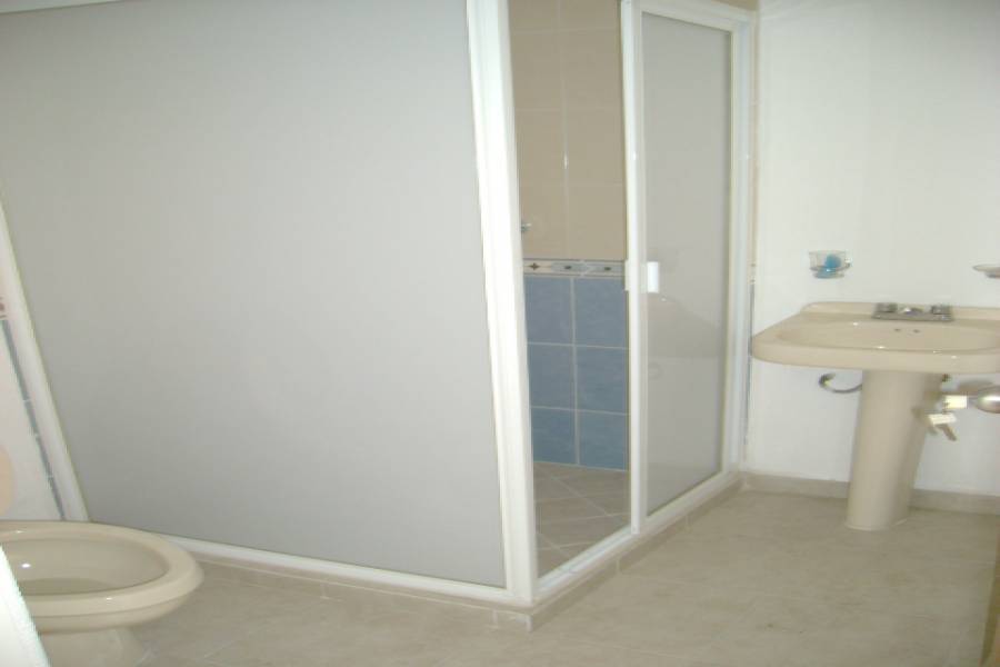 IMPERDIBLE! VER INFO...,3 Bedrooms Bedrooms,1 BañoBathrooms,Apartamentos,Castilla,3555
