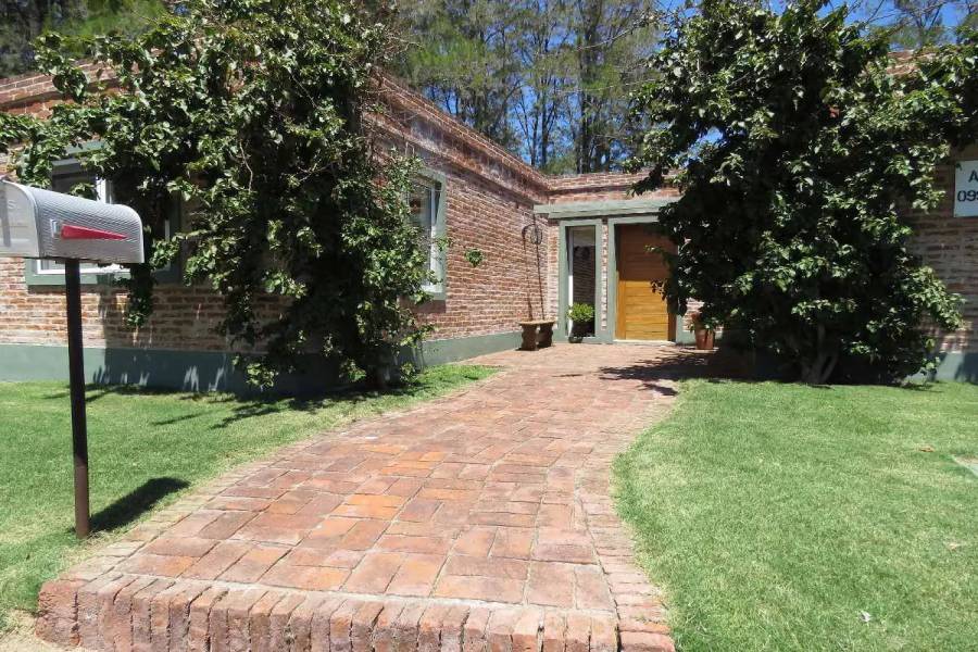 Punta del Este,Maldonado,Uruguay,3 Bedrooms Bedrooms,3 BathroomsBathrooms,Casas,3569