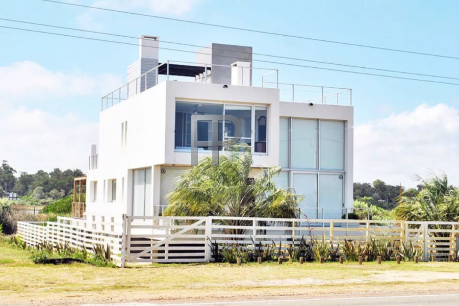 Santa Mónica,Maldonado,Uruguay,4 Bedrooms Bedrooms,3 BathroomsBathrooms,Casas,3574