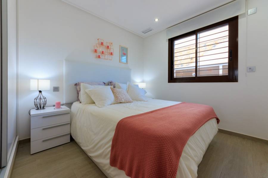 Pilar de la Horadada,Alicante,España,3 Bedrooms Bedrooms,2 BathroomsBathrooms,Apartamentos,28968