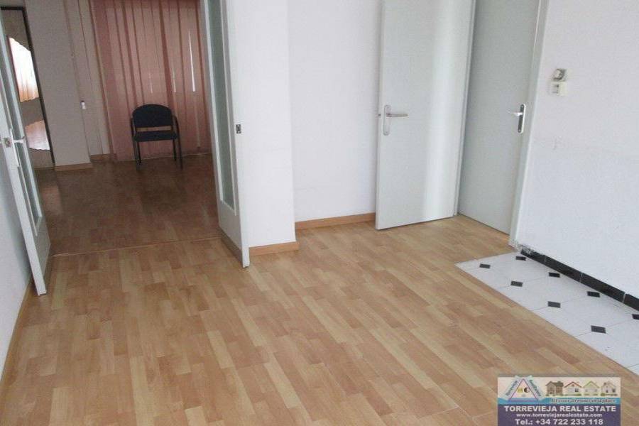 Torrevieja,Alicante,España,4 Bedrooms Bedrooms,2 BathroomsBathrooms,Apartamentos,29050