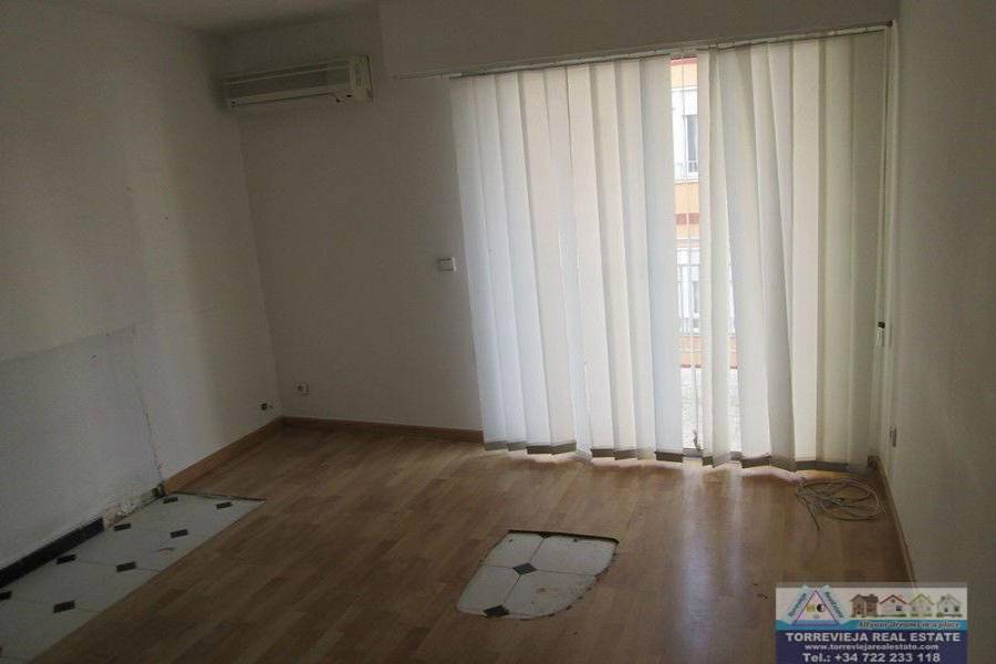 Torrevieja,Alicante,España,4 Bedrooms Bedrooms,2 BathroomsBathrooms,Apartamentos,29050