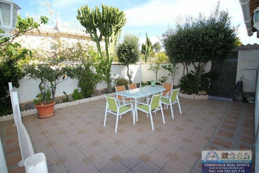 Orihuela Costa,Alicante,España,3 Bedrooms Bedrooms,2 BathroomsBathrooms,Bungalow,29052