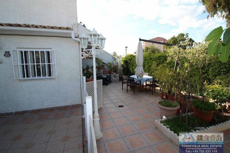 Orihuela Costa,Alicante,España,3 Bedrooms Bedrooms,2 BathroomsBathrooms,Bungalow,29052