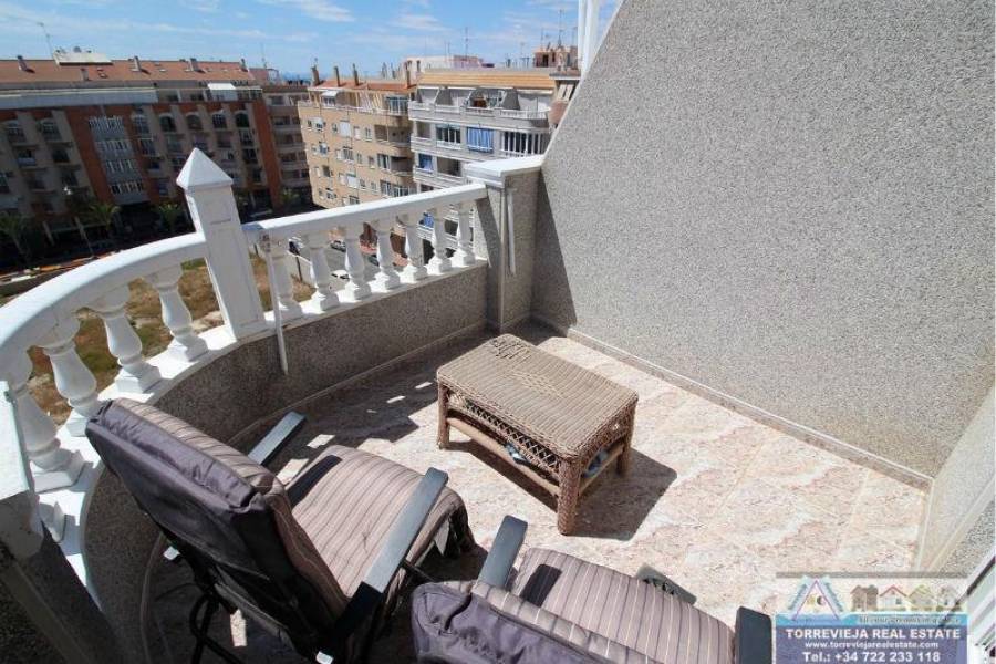 Torrevieja,Alicante,España,2 Bedrooms Bedrooms,2 BathroomsBathrooms,Atico,29055
