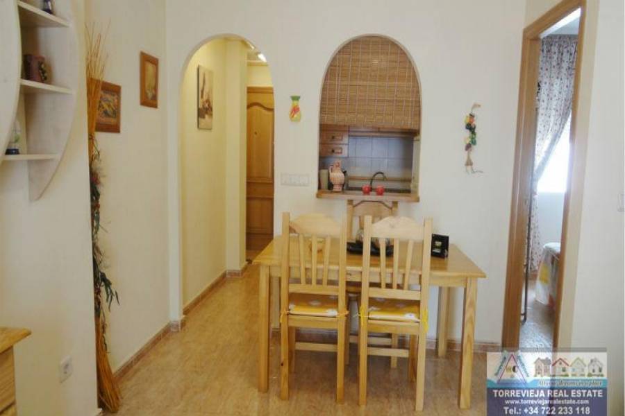 Torrevieja,Alicante,España,2 Bedrooms Bedrooms,1 BañoBathrooms,Atico,29064