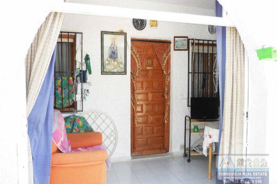 Torrevieja,Alicante,España,2 Bedrooms Bedrooms,1 BañoBathrooms,Bungalow,29083
