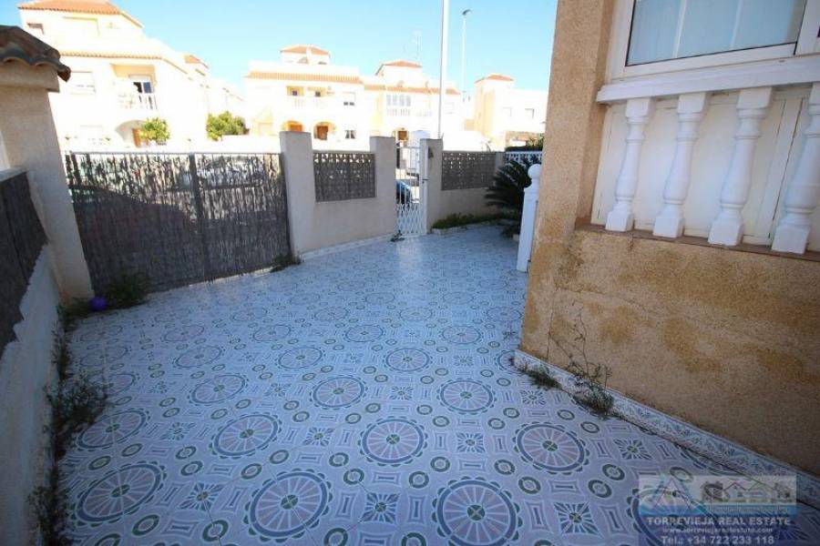 Torrevieja,Alicante,España,2 Bedrooms Bedrooms,1 BañoBathrooms,Bungalow,29121