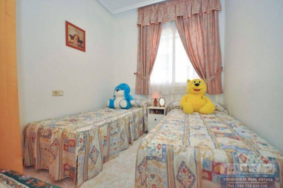Torrevieja,Alicante,España,3 Bedrooms Bedrooms,1 BañoBathrooms,Apartamentos,29158