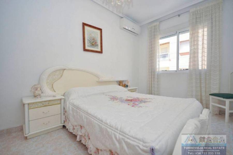 Torrevieja,Alicante,España,3 Bedrooms Bedrooms,1 BañoBathrooms,Apartamentos,29158