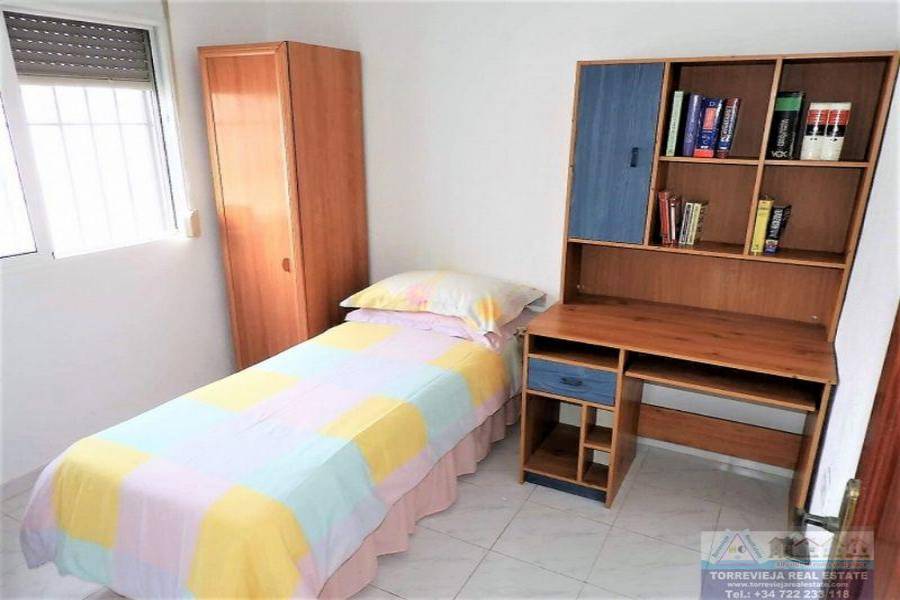 Torrevieja,Alicante,España,4 Bedrooms Bedrooms,2 BathroomsBathrooms,Dúplex,29163