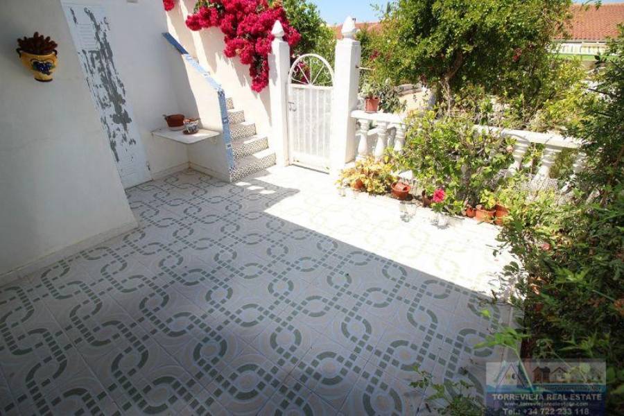 Torrevieja,Alicante,España,2 Bedrooms Bedrooms,1 BañoBathrooms,Bungalow,29205