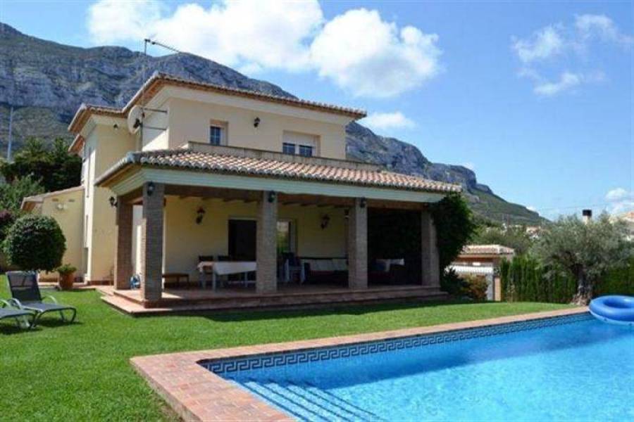 Dénia,Alicante,España,4 Bedrooms Bedrooms,2 BathroomsBathrooms,Chalets,29263