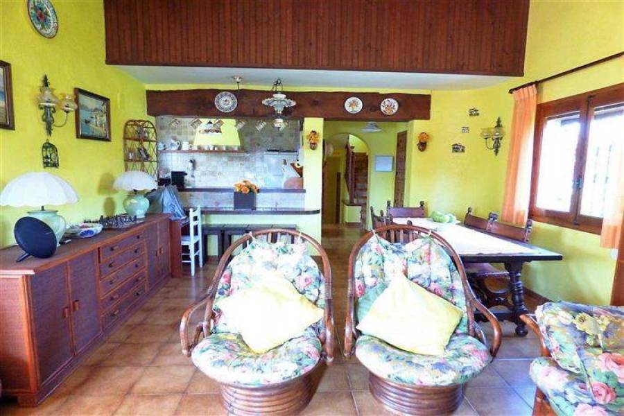Dénia,Alicante,España,4 Bedrooms Bedrooms,2 BathroomsBathrooms,Chalets,29322