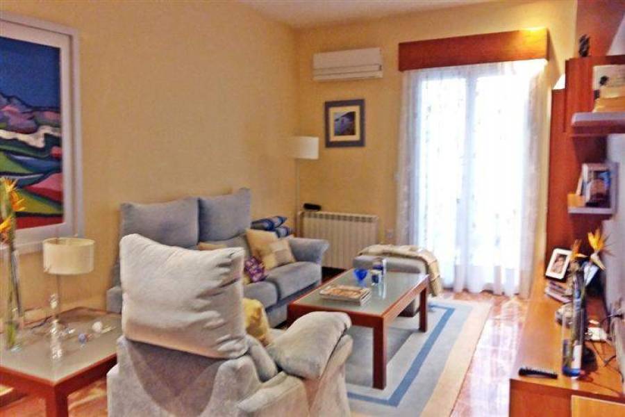 Pedreguer,Alicante,España,4 Bedrooms Bedrooms,3 BathroomsBathrooms,Chalets,29348