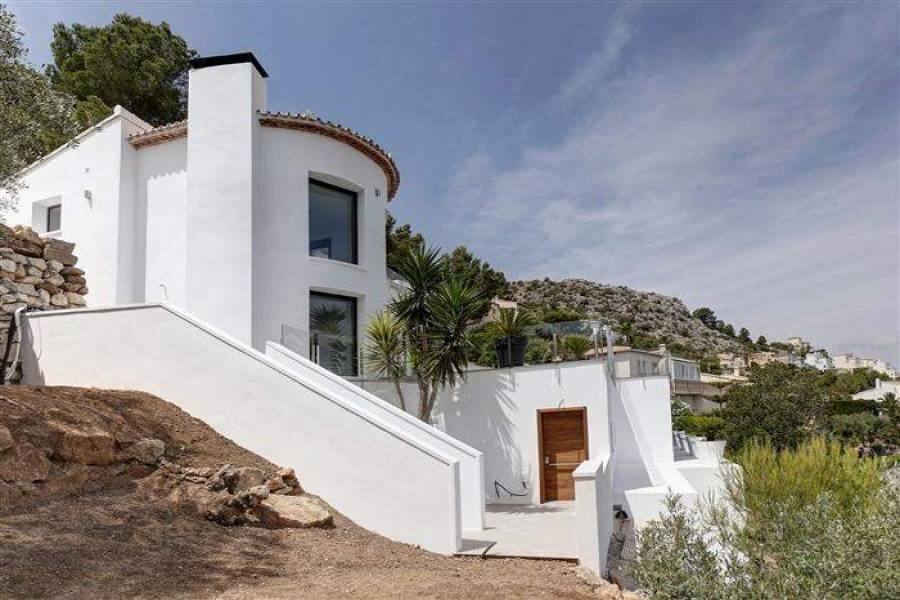 Pedreguer,Alicante,España,4 Bedrooms Bedrooms,5 BathroomsBathrooms,Chalets,29358