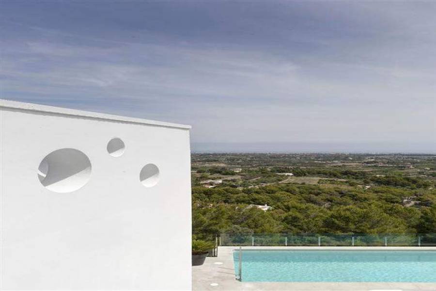 Pedreguer,Alicante,España,4 Bedrooms Bedrooms,5 BathroomsBathrooms,Chalets,29358