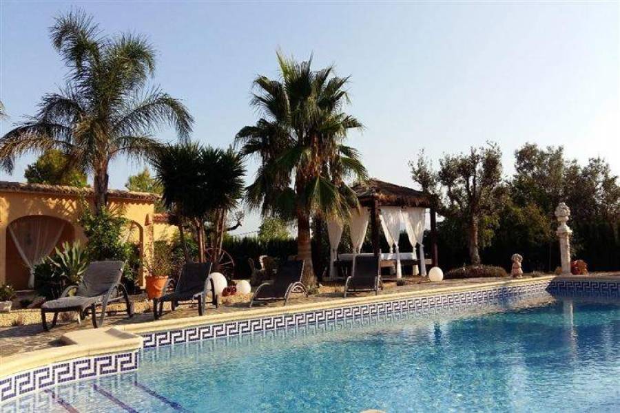 Orba,Alicante,España,3 Bedrooms Bedrooms,6 BathroomsBathrooms,Chalets,29435