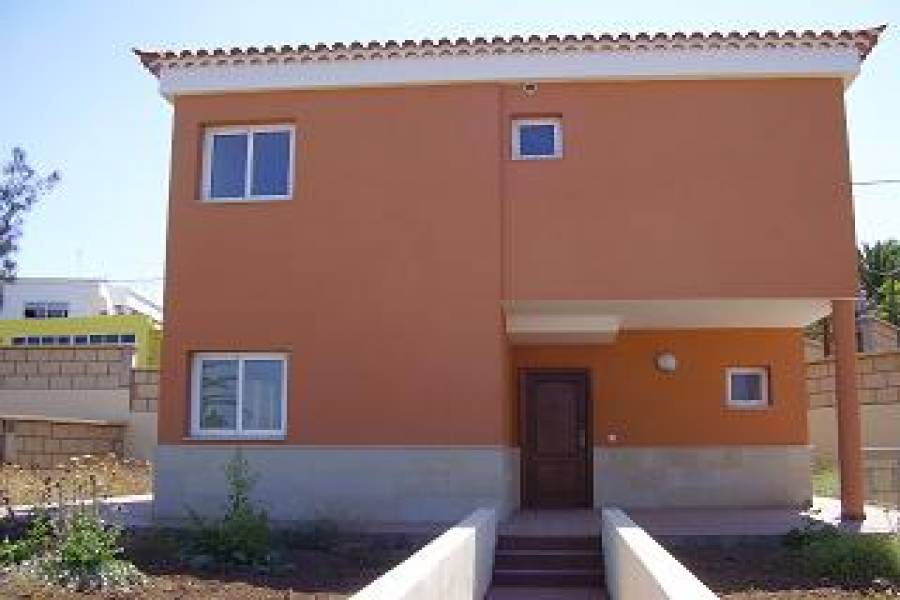 IMPERDIBLE! VER INFO...,4 Bedrooms Bedrooms,2 BathroomsBathrooms,Casas,3639