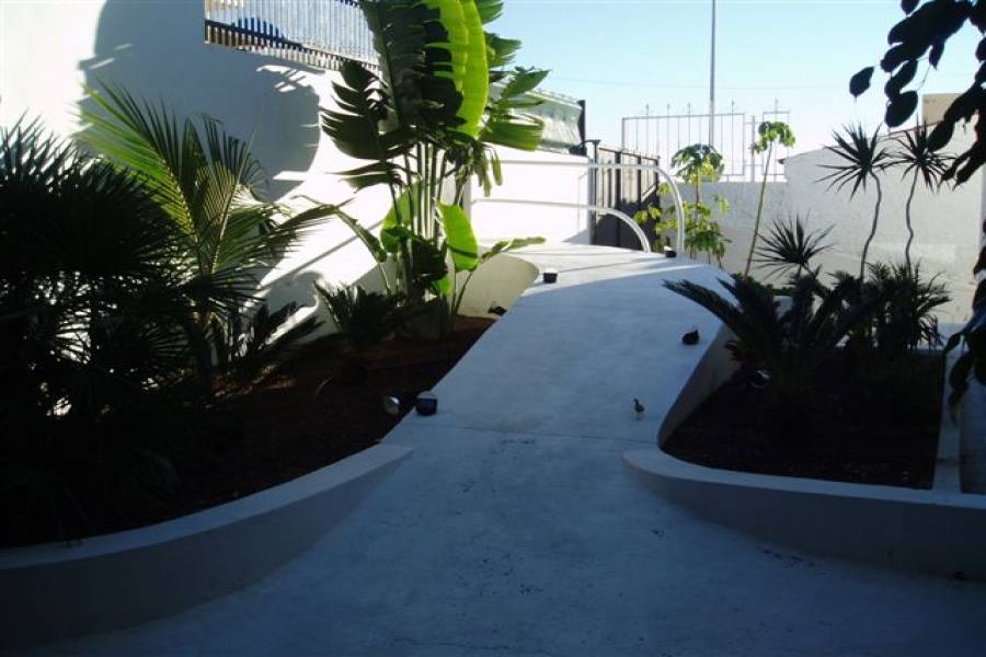 IMPERDIBLE! VER INFO...,4 Bedrooms Bedrooms,3 BathroomsBathrooms,Casas,3642