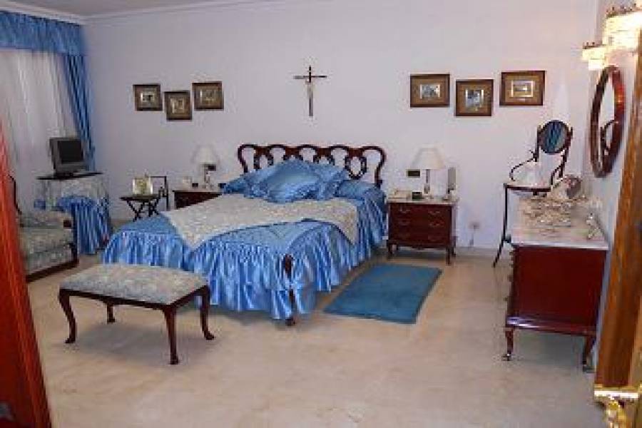 Santa Cruz de Tenerife,Santa Cruz de Tenerife,España,5 Bedrooms Bedrooms,4 BathroomsBathrooms,Casas,3644